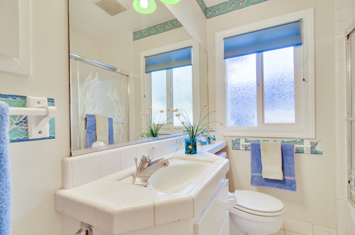 Bathroom (A) Picture - 300 Monroe Dr, Mountain View 94040 Bathroom (A) picture - 300 Monroe Dr, Mountain View 94040