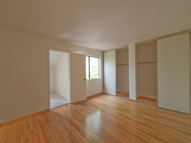 Bedroom 1 (A) picture - 125 Ortega Ave, Mountain View 94040