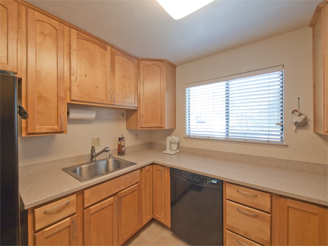 Kitchen (C) Picture - 3270 Saint Ignatius Pl, Santa Clara 95051 Kitchen (C) picture - 3270 Saint Ignatius Pl, Santa Clara 95051