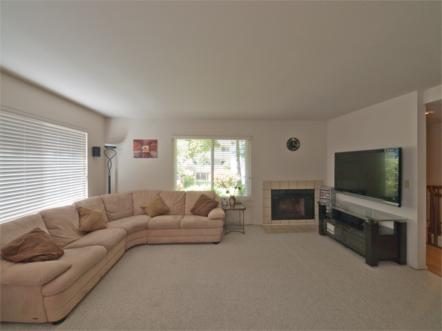 Living Room (B) Picture - 3270 Saint Ignatius Pl, Santa Clara 95051 Living Room (B) picture - 3270 Saint Ignatius Pl, Santa Clara 95051