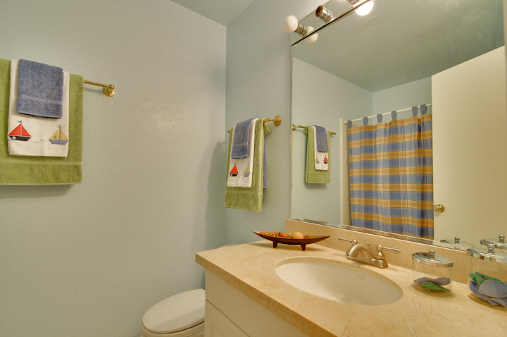 Bathroom picture - 765 San Antonio Rd, Unit 43, Palo Alto 94303
