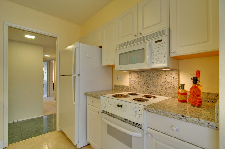 Kitchen picture - 765 San Antonio Rd, Unit 43, Palo Alto 94303