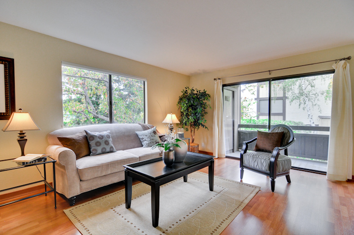 Living Room picture - 765 San Antonio Rd, Unit 43, Palo Alto 94303