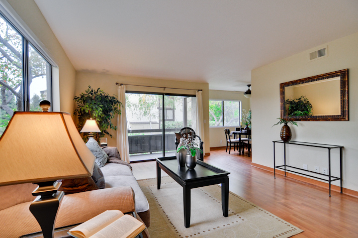 Living Room picture - 765 San Antonio Rd, Unit 43, Palo Alto 94303