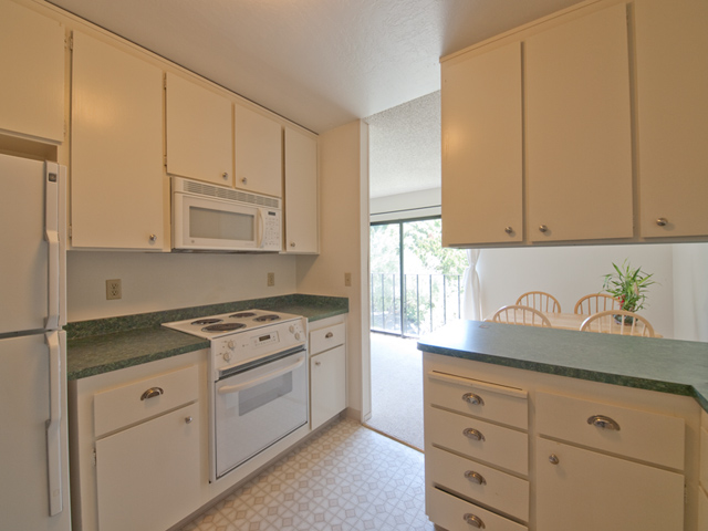 Kitchen (C) Picture - 777 San Antonio Rd 112, Palo Alto 94303 Kitchen (C) picture - 777 San Antonio Rd 112, Palo Alto 94303