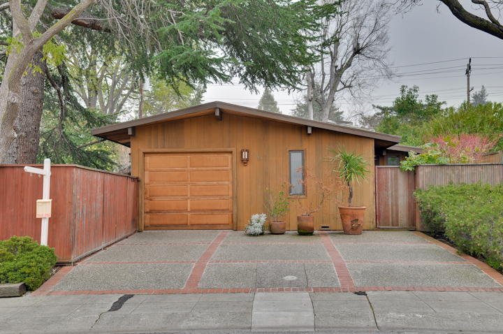 Front picture - 281 Carolina Ln, Palo Alto 94306