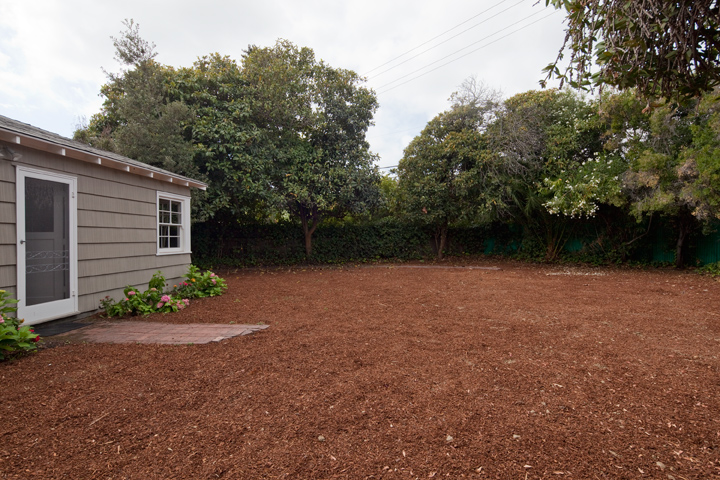 Backyard picture - 767 Coastland Dr, Palo Alto 94303