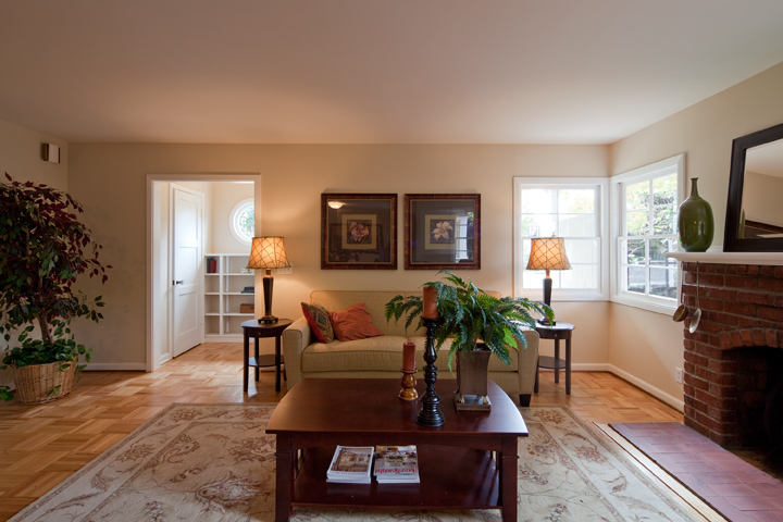 Living Room picture - 767 Coastland Dr, Palo Alto 94303