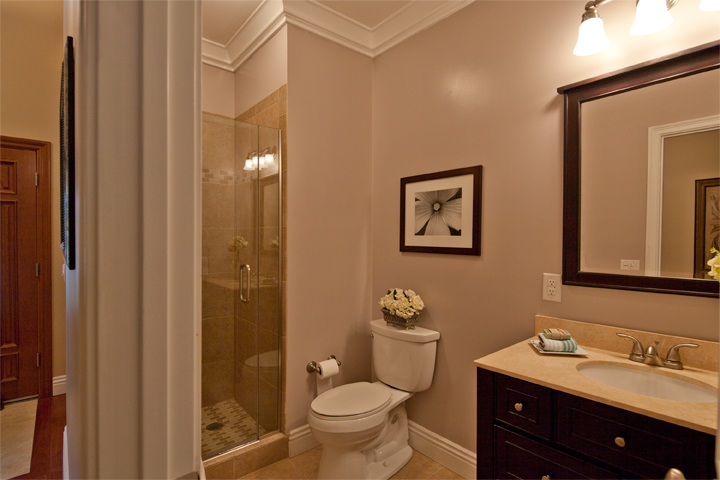 Bath 1 picture - 3416 Cowper St, Palo Alto 94306