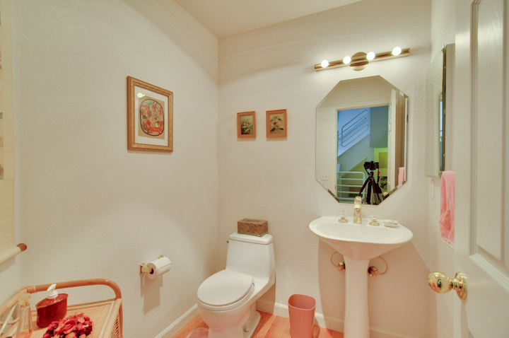 Bathroom 1 picture - 4173 El Camino Real, Unit 37, Palo Alto 94306