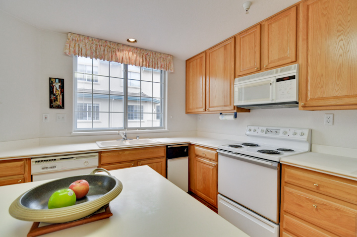 Kitchen picture - 4173 El Camino Real, Unit 37, Palo Alto 94306