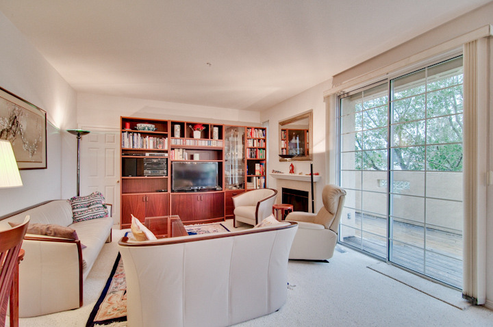 Living Room picture - 4173 El Camino Real, Unit 37, Palo Alto 94306