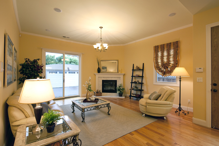 Family Room (B) Picture - 419 Leland Ave, Palo Alto 94306 Family Room (B) picture - 419 Leland Ave, Palo Alto 94306