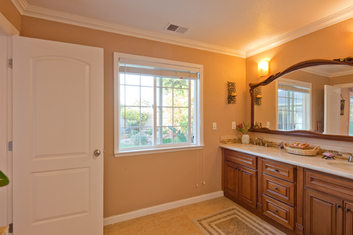 Master Bath picture - 744 Lois Ave, Sunnyvale 94087