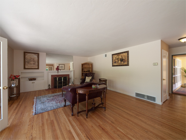 Living Room (A) Picture - 4257 Los Palos Ave, Palo Alto 94306 Living Room (A) picture - 4257 Los Palos Ave, Palo Alto 94306