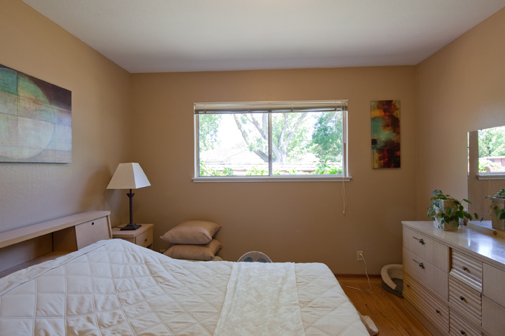 Bedroom 2 picture - 3310 Louis Rd, Palo Alto 94303