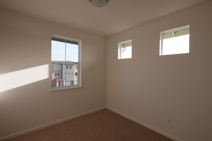 Bedroom 3 picture - 664 Luna Park Dr, San Jose 95112