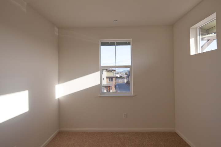 Bedroom 3 picture - 664 Luna Park Dr, San Jose 95112