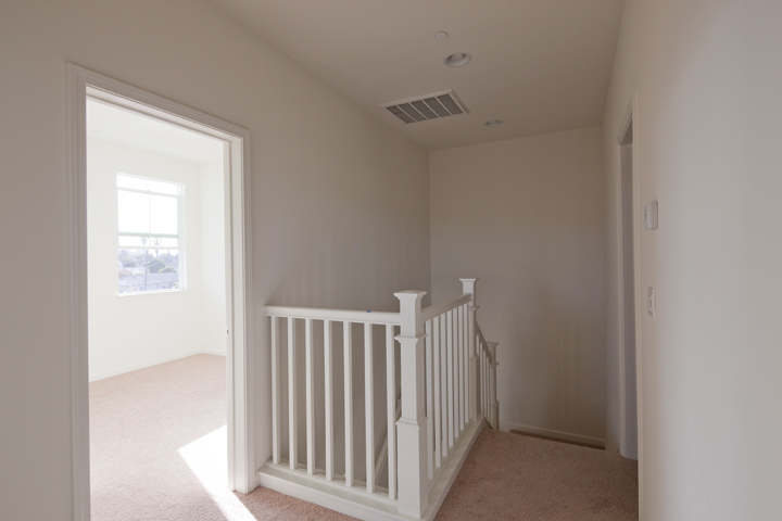 Upstairs Landing  picture - 664 Luna Park Dr, San Jose 95112