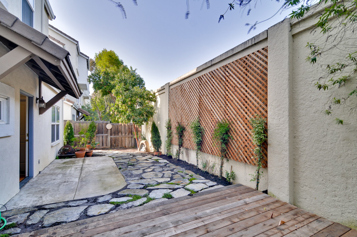 Back Yard picture - 127 Montelena Ct, Mountain View 2010