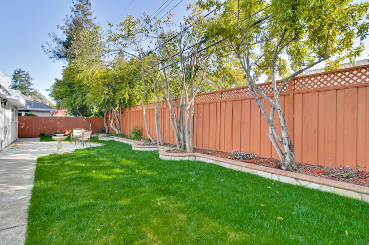 Back Yard picture - 3084 Stelling Dr, Palo Alto 94303