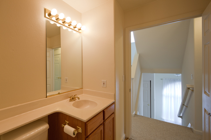 Bathroom 1 (B) Picture - 3557 Sunnydays Ln, Santa Clara 95051 Bathroom 1 (B) picture - 3557 Sunnydays Ln, Santa Clara 95051