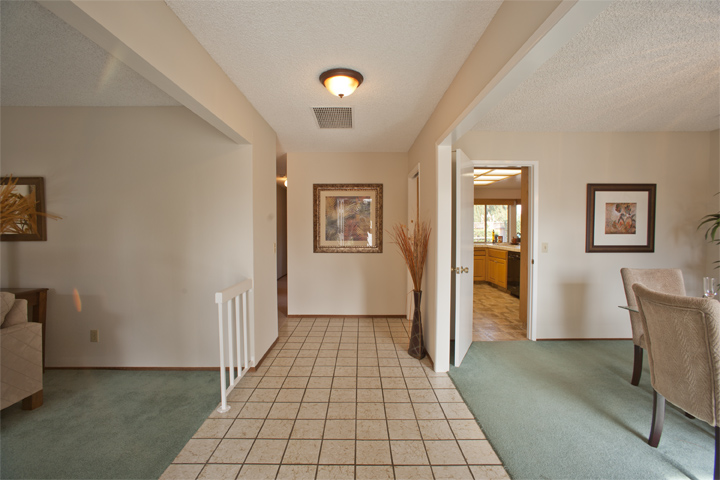 Entry picture -  r, Sunnyvale 94086