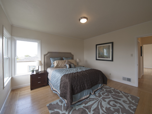 Bedroom 1 (B) picture - 4023 Bayview Ave, San Mateo 94403