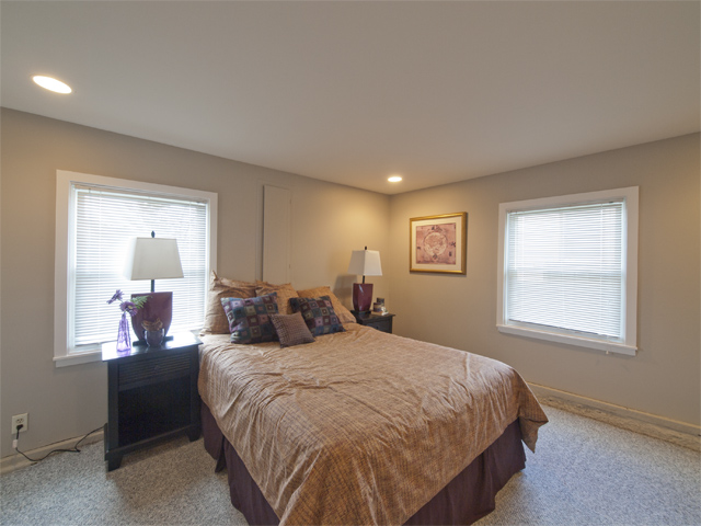 Bedroom 3 (A) picture - 4023 Bayview Ave, San Mateo 94403
