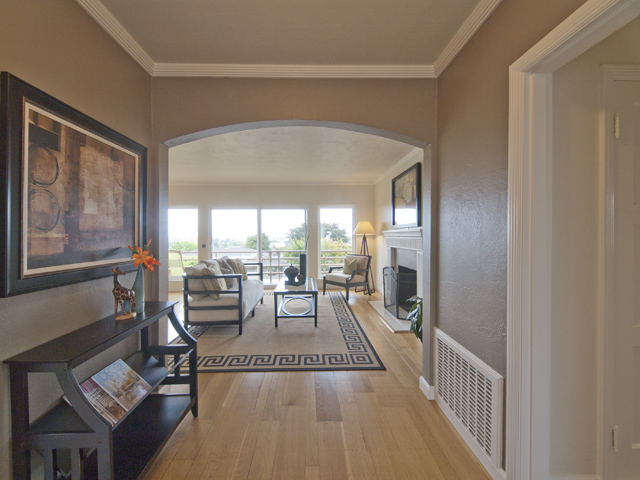 Entrance (A) picture - 4023 Bayview Ave, San Mateo 94403
