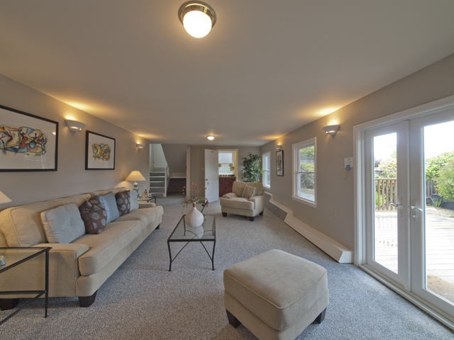 Family Room (B) Picture - 4023 Bayview Ave, San Mateo 94403 Family Room (B) picture - 4023 Bayview Ave, San Mateo 94403
