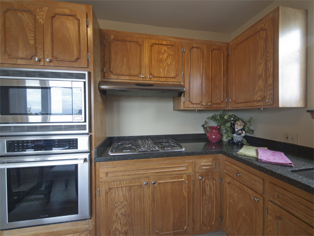 Kitchen (B) Picture - 4023 Bayview Ave, San Mateo 94403 Kitchen (B) picture - 4023 Bayview Ave, San Mateo 94403