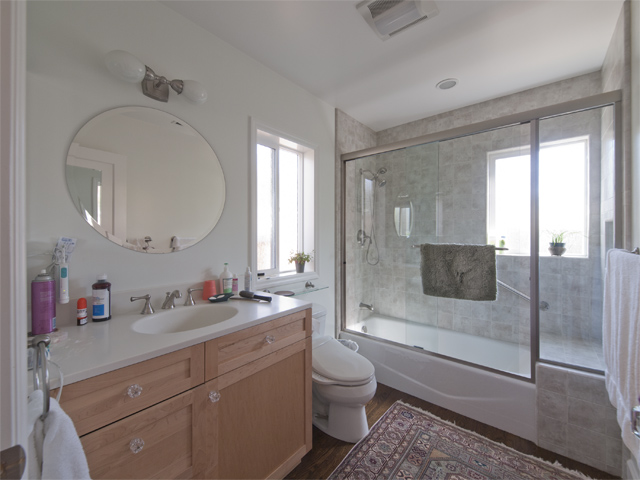 Master Bath picture - 932 Boyce Ave, Palo Alto 94301