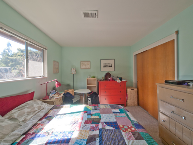 Front Bedroom 1 picture - 657 Channing Ave, Palo Alto 94301