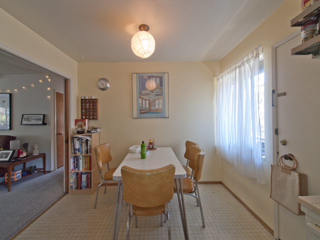 Front Dining picture - 657 Channing Ave, Palo Alto 94301