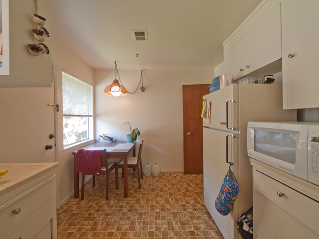 Rear Eating Area picture - 657 Channing Ave, Palo Alto 94301