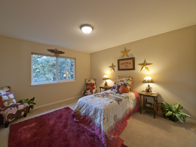 Bedroom 4 picture - 709 Charleston Ct, Palo Alto 94303
