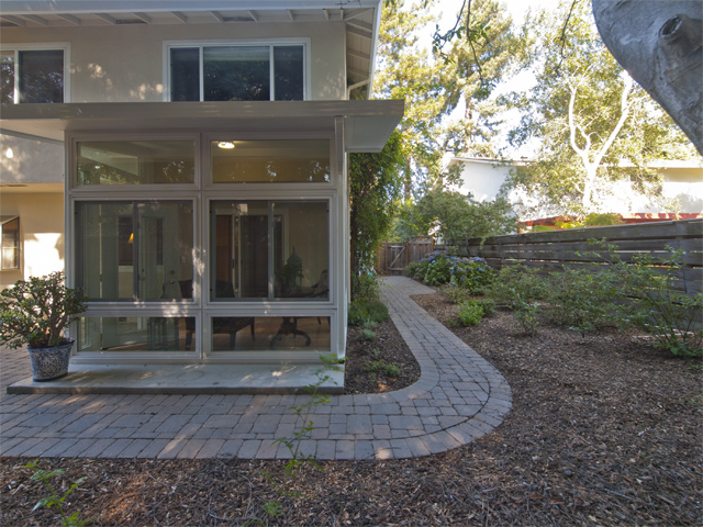 Garden Room picture - 709 Charleston Ct, Palo Alto 94303