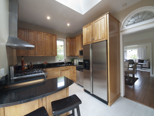 Kitchen picture - 177 Everett Ave, Palo Alto 94301