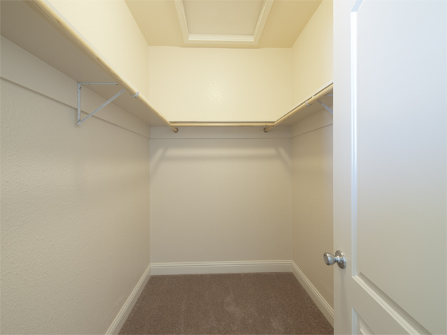 Master Closet (A) picture - 1157 Garfield Ave, San Jose 95125