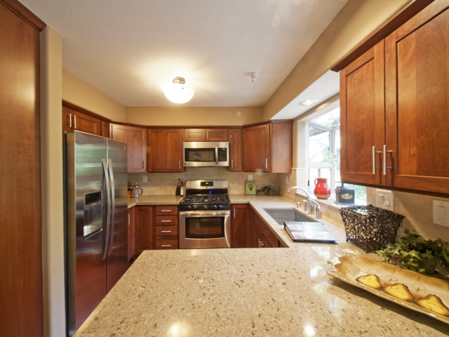 Kitchen (A) Picture - 125 Gladys Ave, Mountain View 94043 Kitchen (A) picture - 125 Gladys Ave, Mountain View 94043