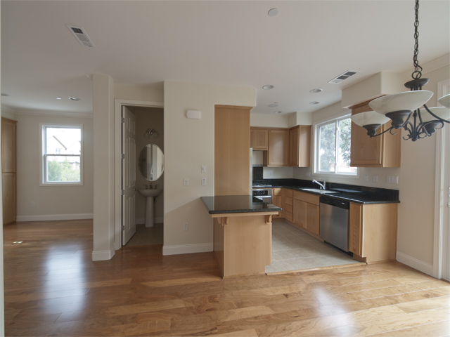 Loft Kitchen picture - 1181 Glin Terrace, Unit 27, Sunnyvale 94089
