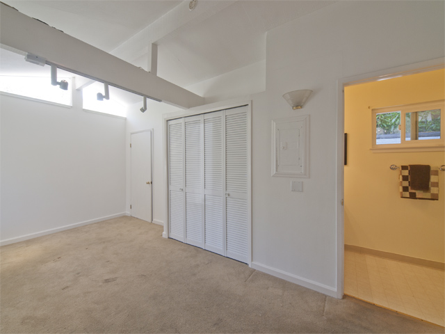 Playroom Bedroom 3 picture - 2131 Hanover St, Palo Alto 94306