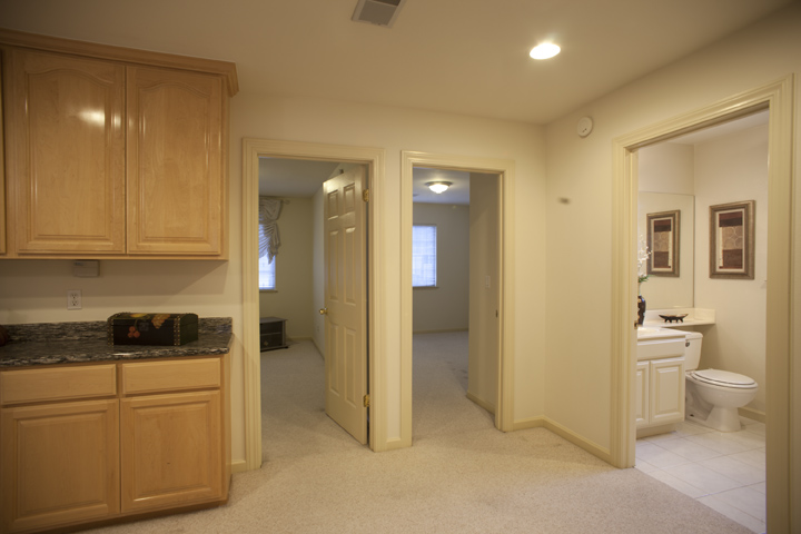 Upstairs Hall (B) picture - 10577 Johansen Dr, Cupertino 95014
