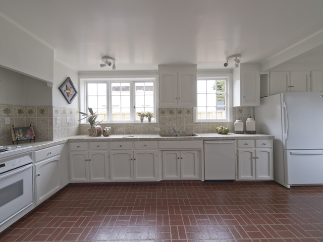 Kitchen picture - 1547 Mariposa Ave, Palo Alto 94306