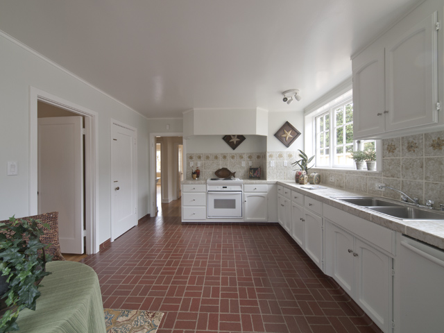 Kitchen picture - 1547 Mariposa Ave, Palo Alto 94306