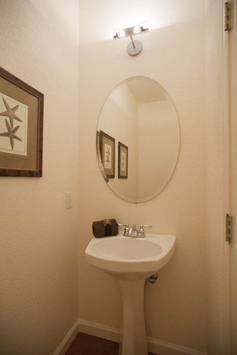 Half Bath (A) picture - 100 Montelena Ct, Mountain View 94040