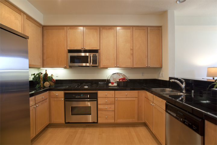 Kitchen (B) picture - 100 Montelena Ct, Mountain View 94040