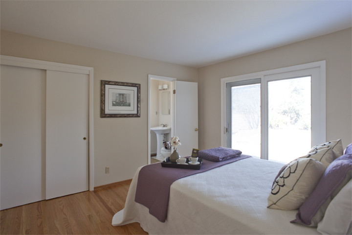 Bedroom 1 picture - 4117 Park Blvd, Palo Alto 94306