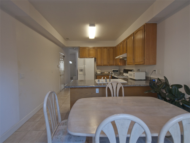 Eating Area (A) picture - 1135 Phyllis Ave, Mountain View 94040